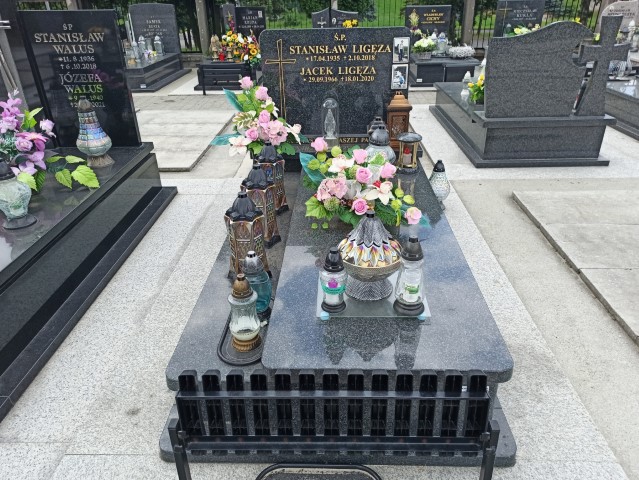 Jacek Ligęza 1966 Oświęcim - Grobonet - Wyszukiwarka osób pochowanych