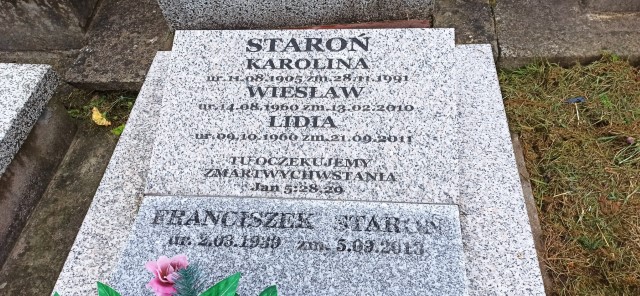 Grób Lidia Staroń