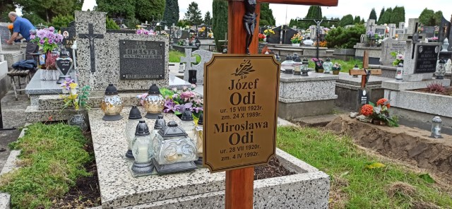 Mirosława Odi 1920 Oświęcim - Grobonet - Wyszukiwarka osób pochowanych