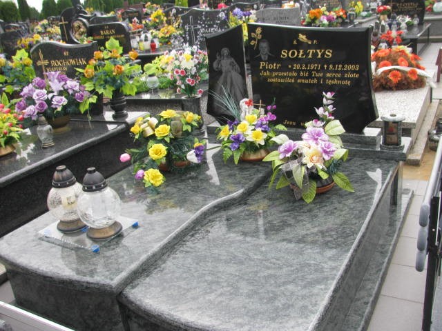 Grób Piotr Sołtys