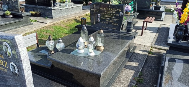 Tadeusz Włodarczyk 1930 Oświęcim - Grobonet - Wyszukiwarka osób pochowanych