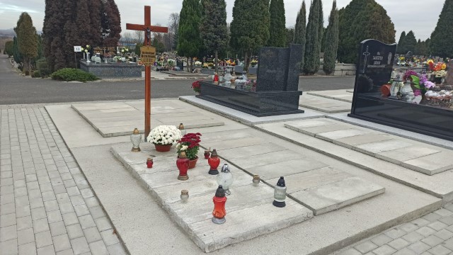 Bolesław Brzeźniak 1944 Oświęcim - Grobonet - Wyszukiwarka osób pochowanych