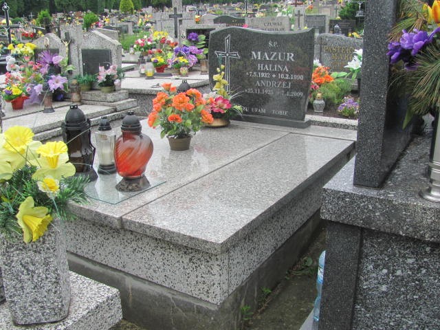 Grób Halina Mazur