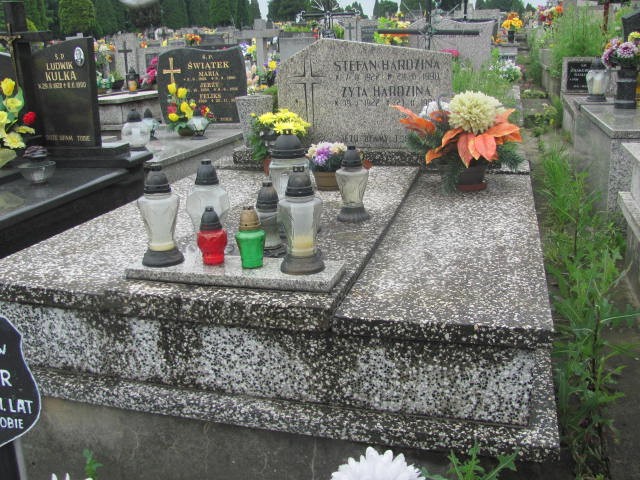 Grób Stefan Hardzina