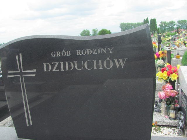 Robert Nowak 1963 Oświęcim - Grobonet - Wyszukiwarka osób pochowanych