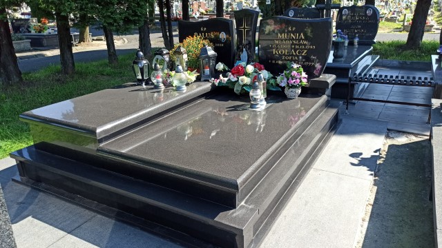 Władysław Munia 1909 Oświęcim - Grobonet - Wyszukiwarka osób pochowanych