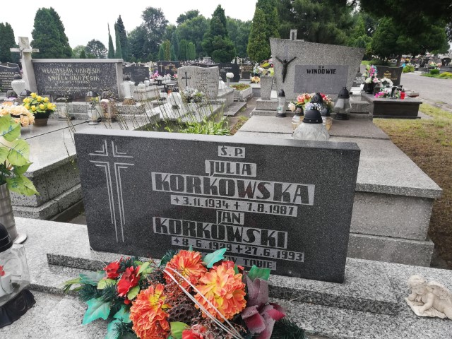 Grób Julia Korkowska