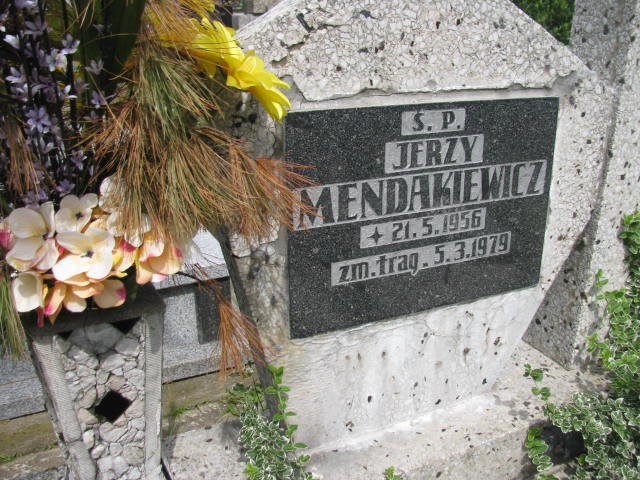 Jerzy Wiktor Mendakiewicz 1956 Oświęcim - Grobonet - Wyszukiwarka osób pochowanych