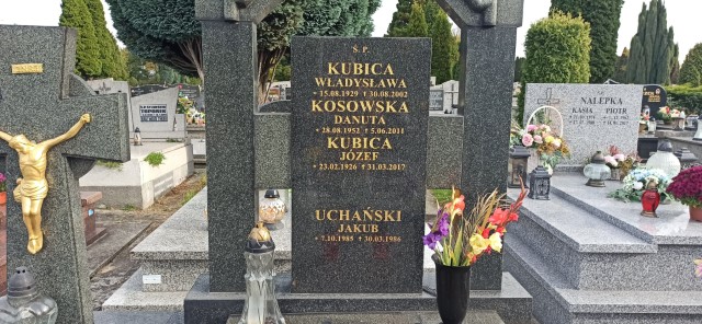 Grób Jakub Uchański