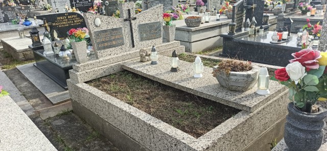 Anna Janik 1944 Oświęcim - Grobonet - Wyszukiwarka osób pochowanych